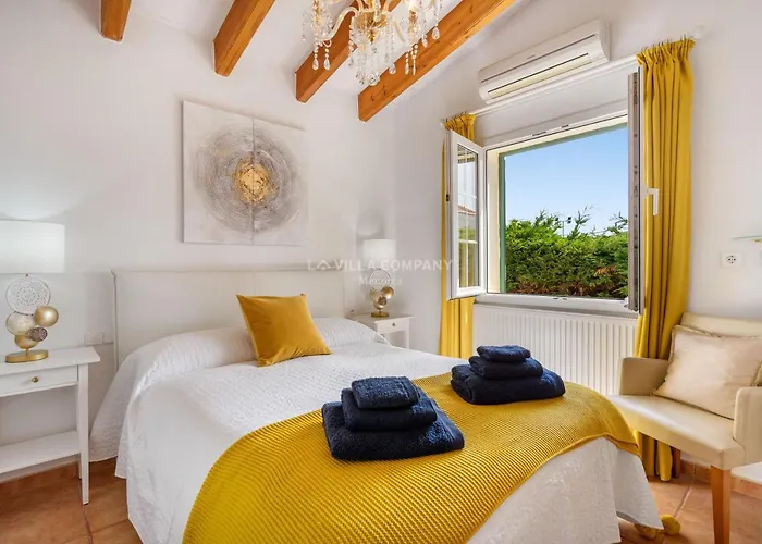 Jade * Cala En Porter (Menorca)